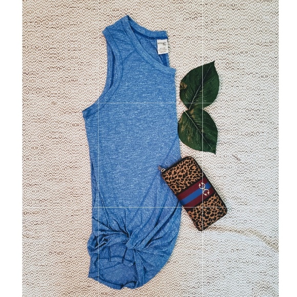 Tops - 3/$15 ♡ Twisted hem tank